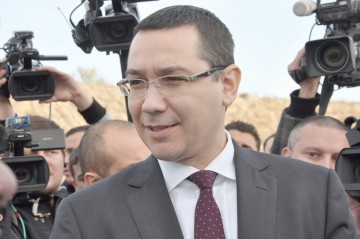 Ponta îşi dă nota 8 pentru guvernare. Voi ce notă îi daţi?